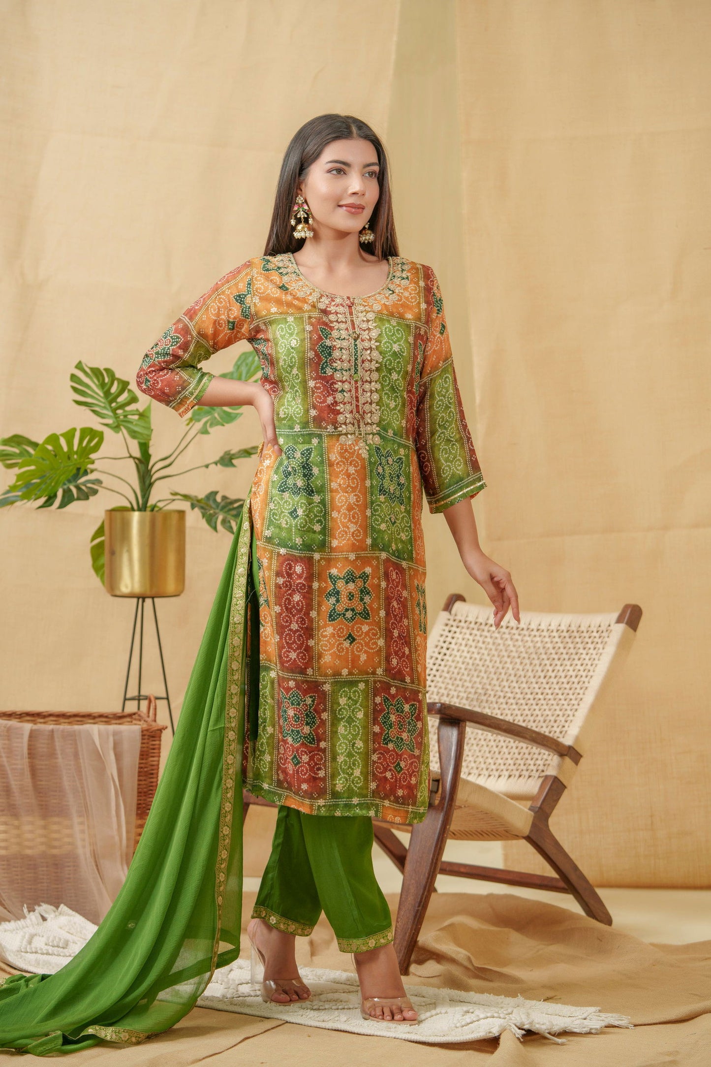 Floral Printed Regular Thread Work Linen Kurta with Trousers & Dupattata - Buy Best Ethnic Wear for Women & Girls | Daily Woman - 