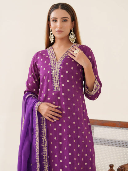 Glass Silk Purple Color Woven Design Kurta With Trousers & Dupatta - Buy Best Ethnic Wear for Women & Girls | Daily Woman - 