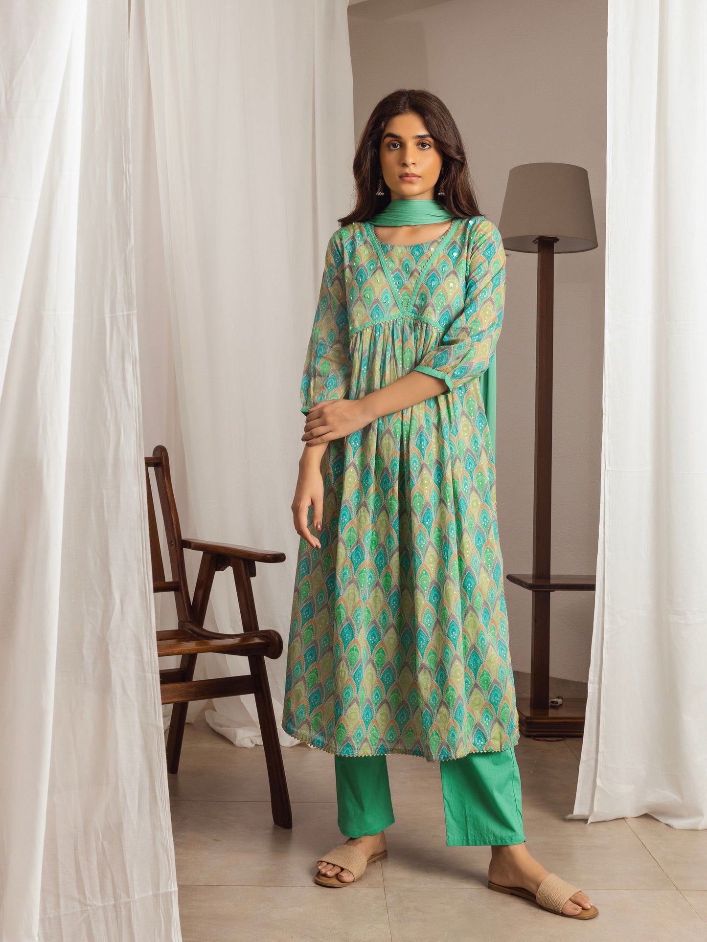 Green Bandhani Printed A-Line Kurta and Trousers With Dupatta - Buy Best Ethnic Wear for Women & Girls | Daily Woman - 