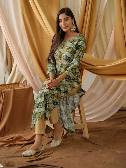 Green Bandhani Printed Round Neck Straight Kurta - Buy Best Ethnic Wear for Women & Girls | Daily Woman - 