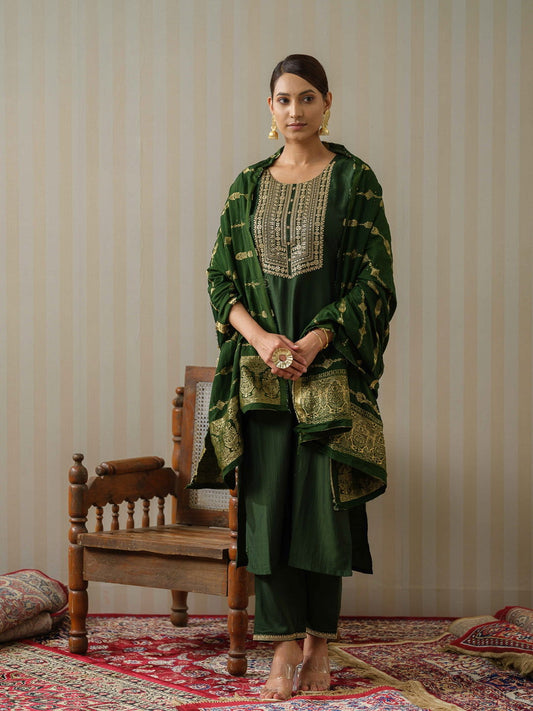 Green Ethnic Motifs Straight Kurta & Trousers With Dupatta - Buy Best Ethnic Wear for Women & Girls | Daily Woman - 