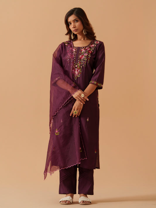 Women Floral Embroidered Kurta with Trousers & Dupatta