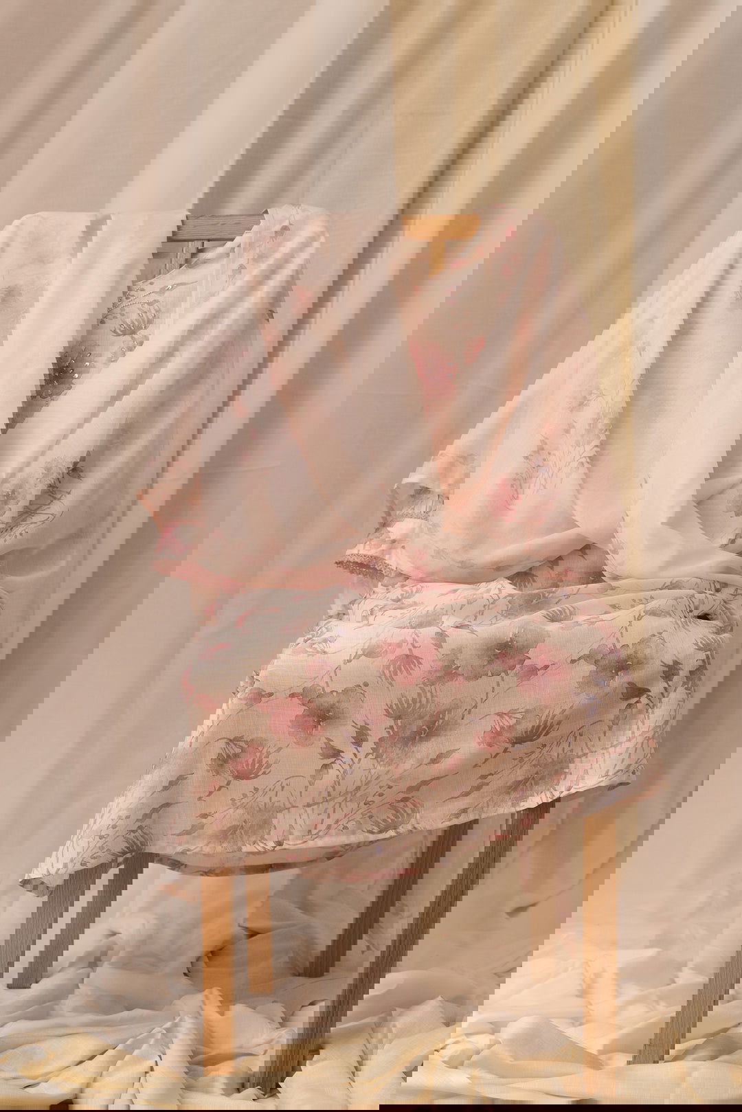 Linen Peach & Pink Floral Printed Flared Kurta With Trouser & Dupatta - Buy Best Ethnic Wear for Women & Girls | Daily Woman - 