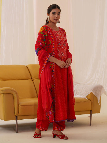Natural Crepe Red Color Embroidered Kurta With Trousers & Dupatta - Buy Best Ethnic Wear for Women & Girls | Daily Woman - 