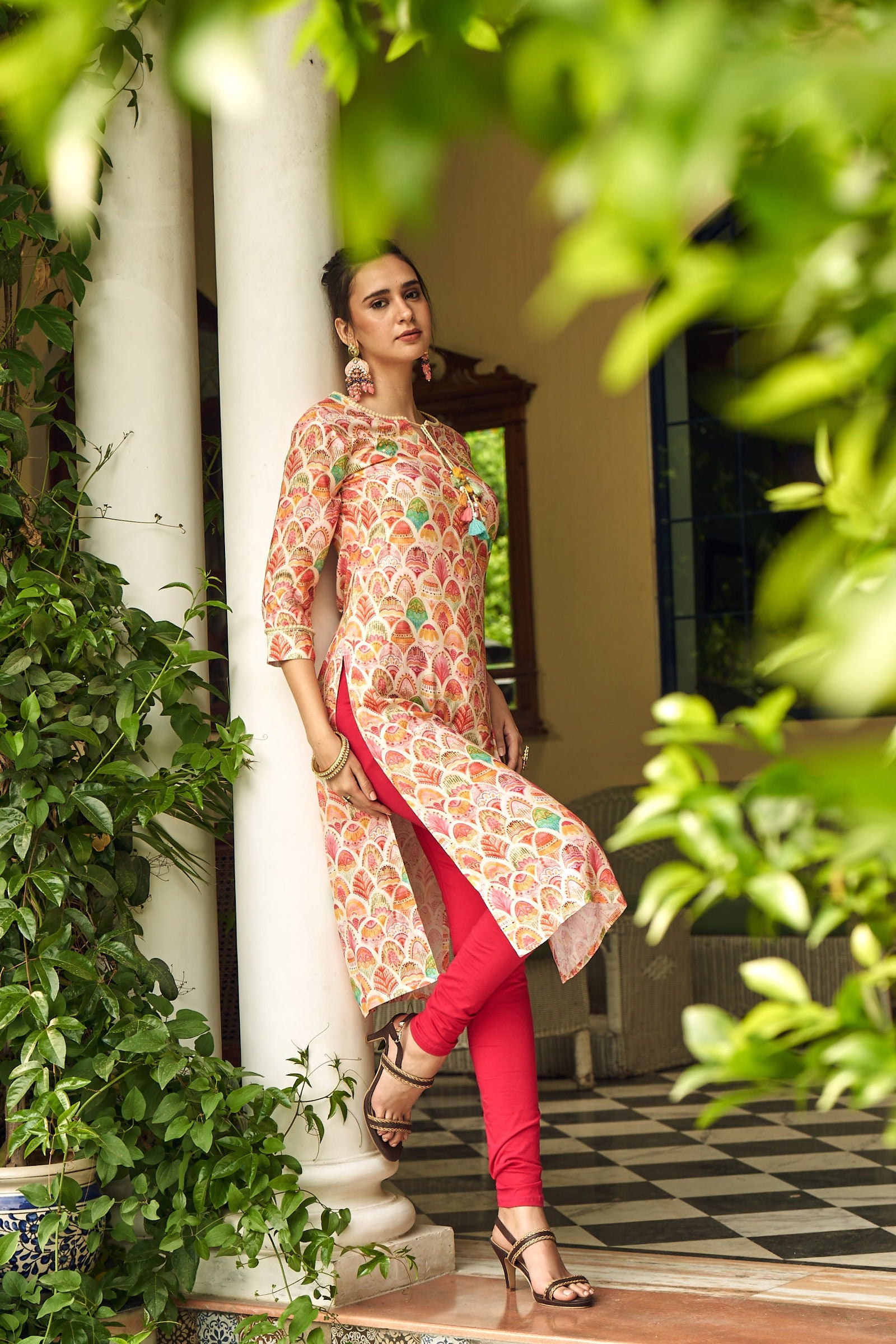 Off-White & Orange Ethnic Motifs Printed Tie-Up Neck Straight Kurta - Buy Best Ethnic Wear for Women & Girls | Daily Woman - 