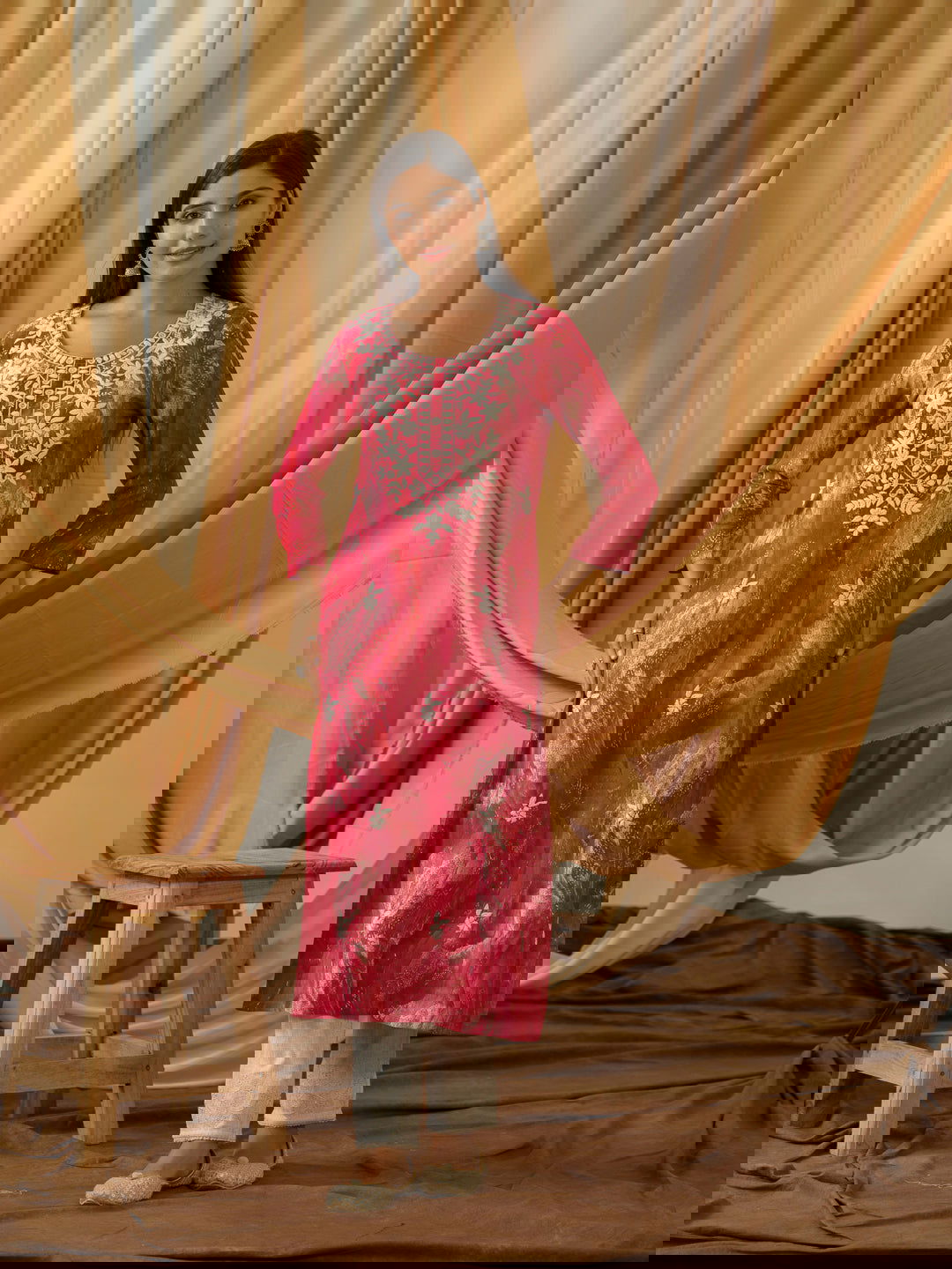 Pink Abstract Printed Straight Kurta - Buy Best Ethnic Wear for Women & Girls | Daily Woman - 