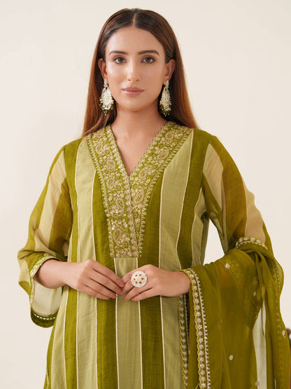Poly Organza Woven Design Kurta With Trousers & Dupatta - Buy Best Ethnic Wear for Women & Girls | Daily Woman - 