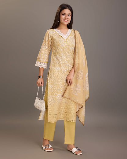 Printed Embroidered Yoke Or Border Design Kurta Set - Buy Best Ethnic Wear for Women & Girls | Daily Woman - 