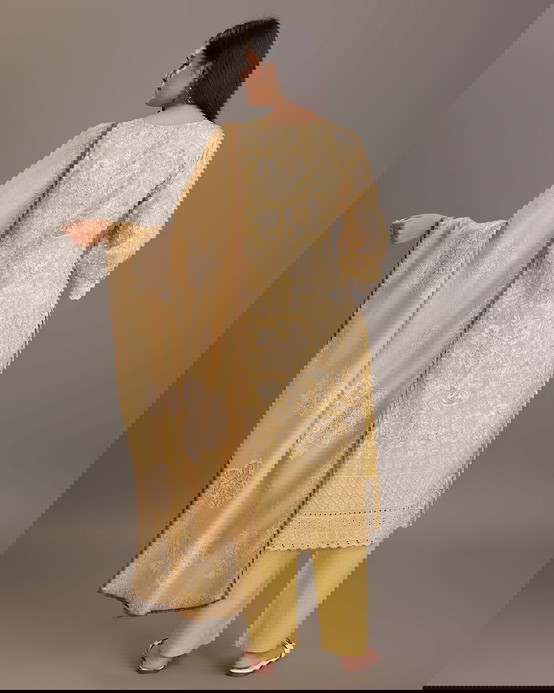 Printed Embroidered Yoke Or Border Design Kurta Set - Buy Best Ethnic Wear for Women & Girls | Daily Woman - 