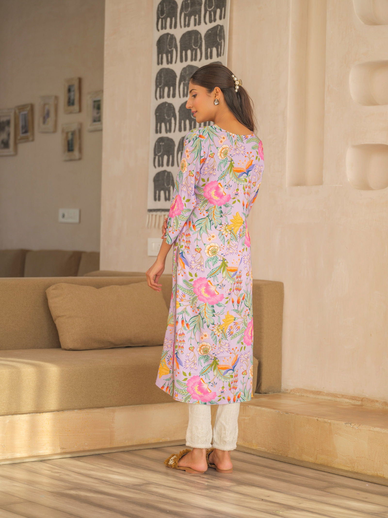Purple Printed Sequinned Straight Kurta - Buy Best Ethnic Wear for Women & Girls | Daily Woman - 