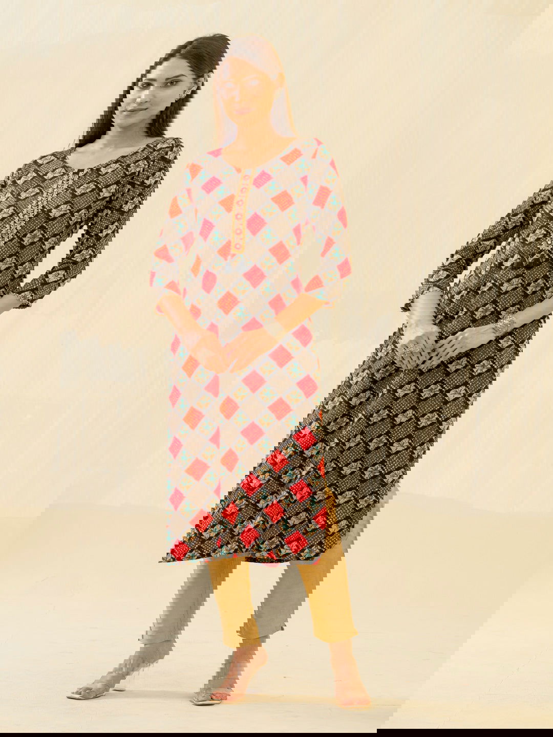 Red & Fashion Round Neck Printed and Kurtas - Buy Best Ethnic Wear for Women & Girls | Daily Woman - 