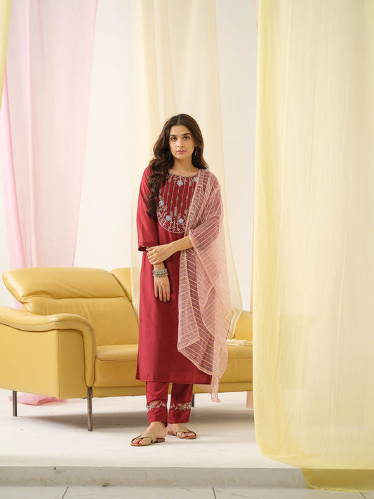 Red Yoke Design Woven Design Straight Kurta and Trousers With Dupatta - Buy Best Ethnic Wear for Women & Girls | Daily Woman - 