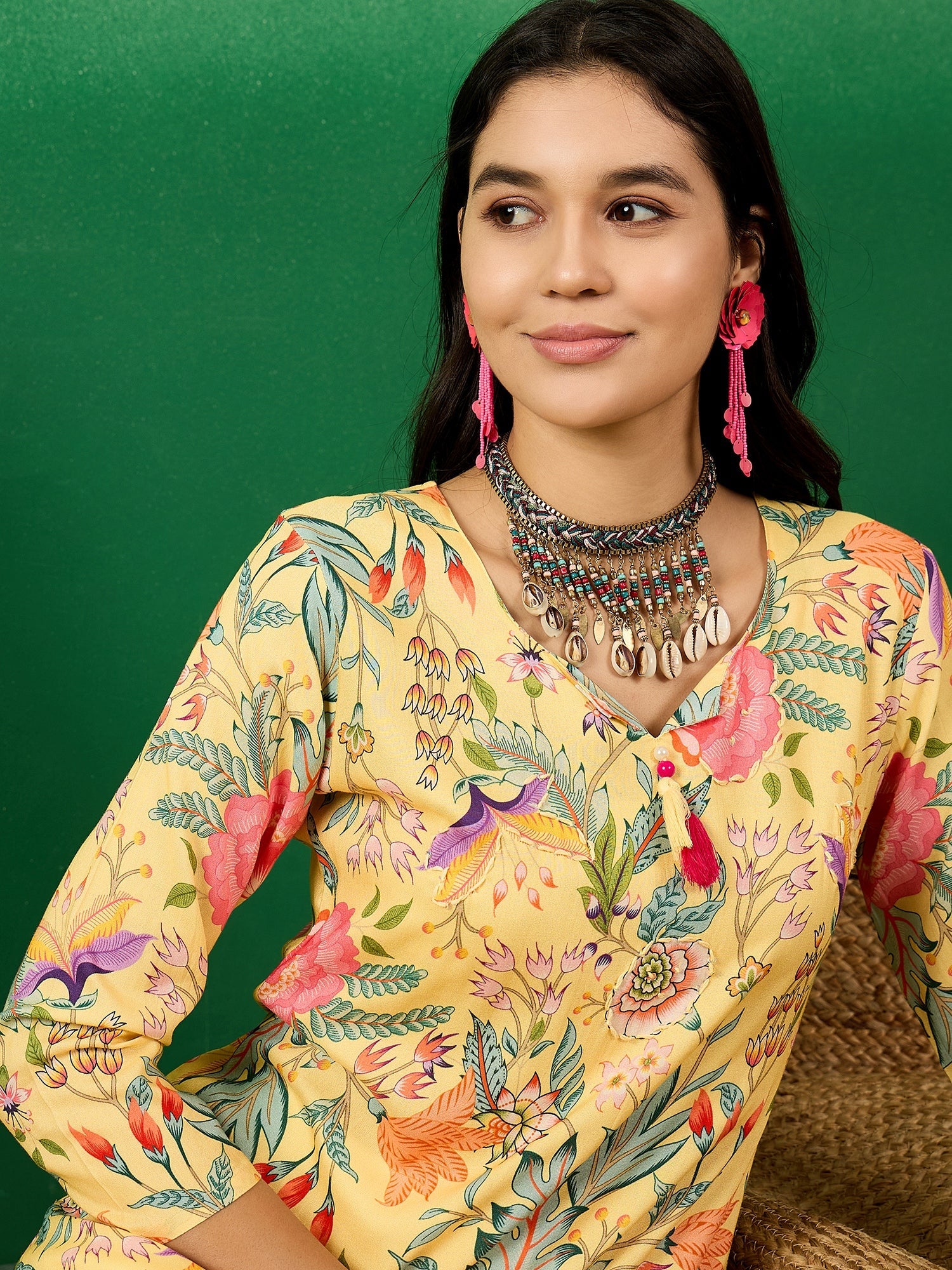 V Neck Floral-Printed Straight Kurta - Buy Best Ethnic Wear for Women & Girls | Daily Woman - 