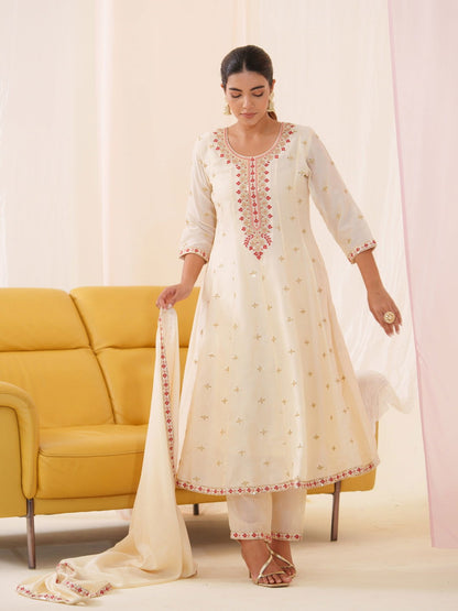 Vichitra White Embroidered Kurta With Trousers & Dupatta - Buy Best Ethnic Wear for Women & Girls | Daily Woman - 