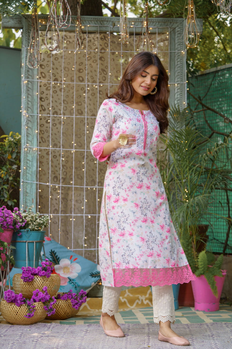 White Floral Printed Straight Kurta - Buy Best Ethnic Wear for Women & Girls | Daily Woman - 