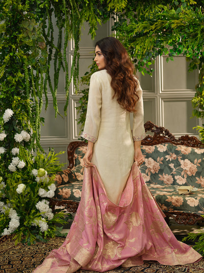 Off White Embroidered Kurta Set with Pastel Pink Dupatta
